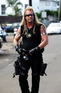 232202-Dog-Bounty-Hunter-tv-12.webp