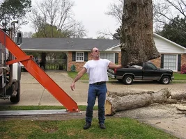 21936-one-handed 2.webp