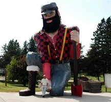 274197-Minnesota-Akeley-Paul-Bunyan.webp