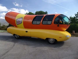 344807-OscarMayer_Wienermobile.webp