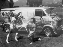 1970s-custom-van-airbrush-paint-job-beauty-queen.webp