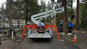 Easy Lift 70-36AJ Tree Care 20.webp