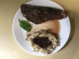 190805 Lamb Shank w Smashed Potato +Au Jus +Spinich -IMG_0354 (002).webp