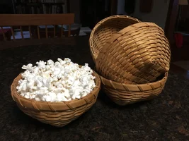 191120 Popcorn in Basket - IMG_0383 (002).webp