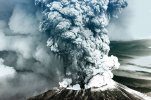 2020-05-18-mt-st-helens-eruption-alamy-860x573.jpg