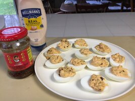 221222 Deviled Eggs w Chili Crisp -IMG_0995.JPG