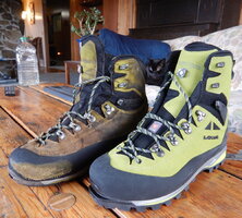 0 old and new boot 01.jpg