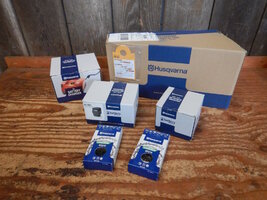 000 husky T542iXP 01.jpg