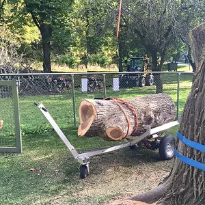 Picture retuched to remove people