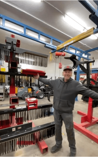 Branch Manager Rakes