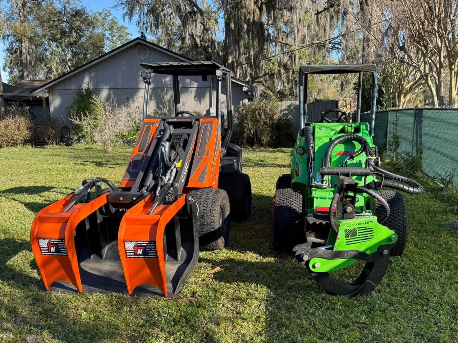 Cast Loaders/Avant - TNAttachments Mini Grapples.jpg